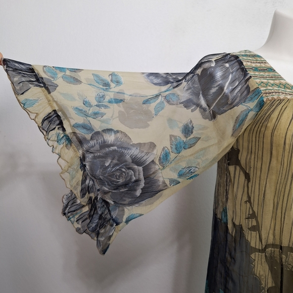 Rancho Estancia Embroidered Floral Fairy Wide Bell Sleeve Babydoll Blouse Size M - Picture 5 of 15